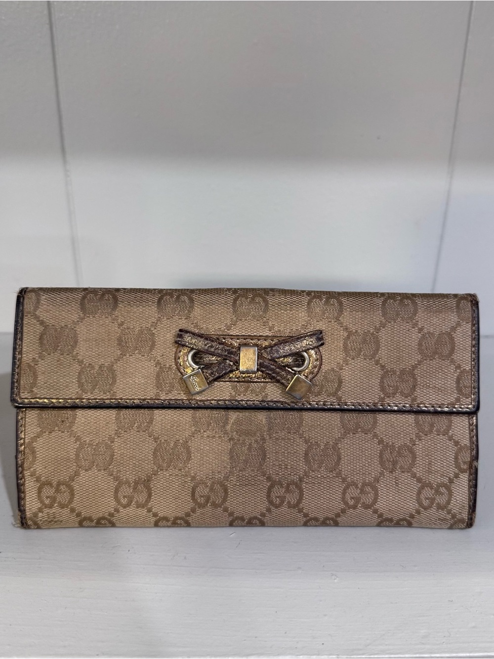 Gucci GG Monogram Bow Continental Wallet Tan Gold